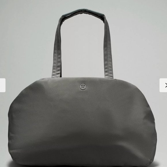 lululemon athletica Handbags - Go Getter Bag 2.0 25L
